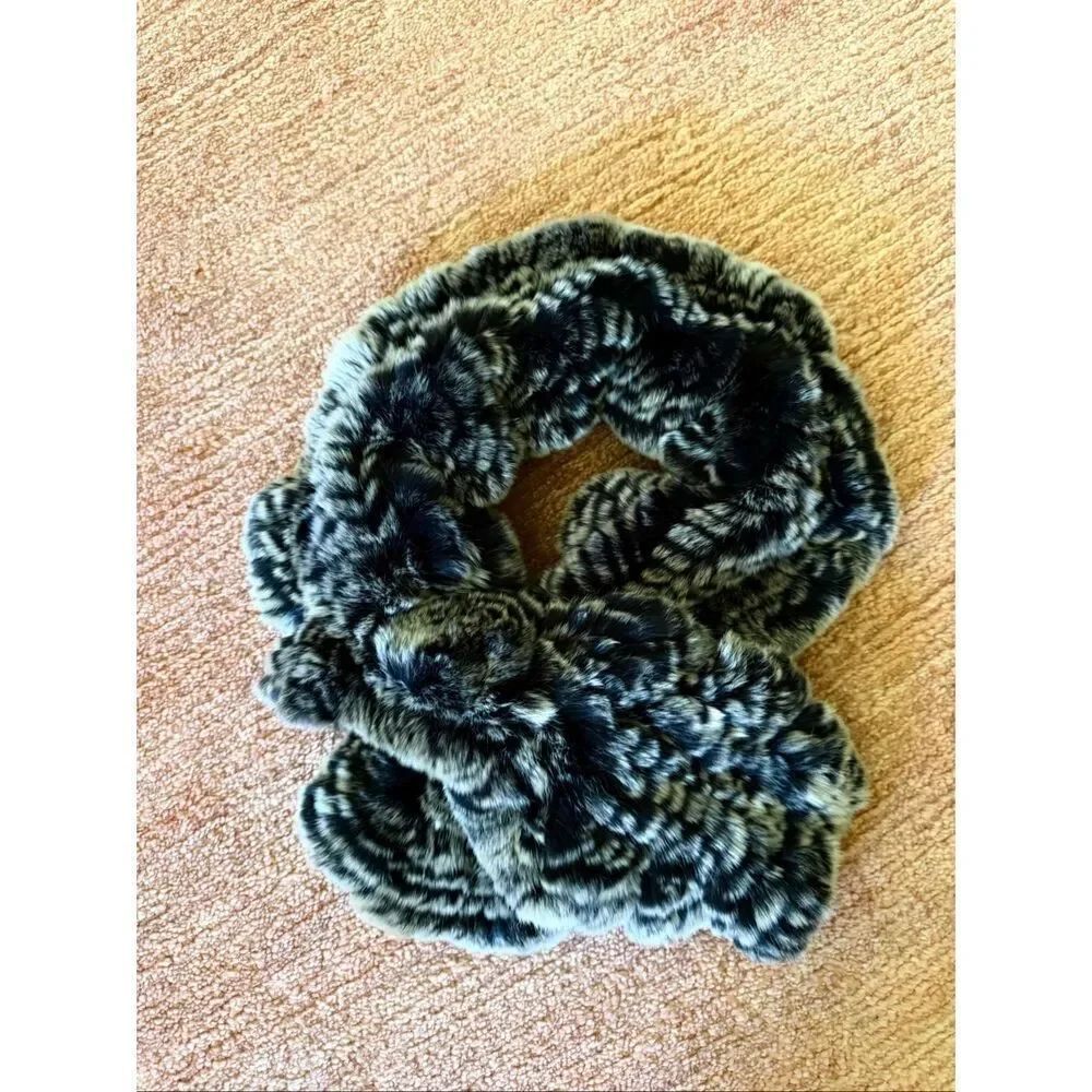 Ungaro Genuine Rabbit Fur Pull Through Scarf Gray Black Chinchilla Look Winter W